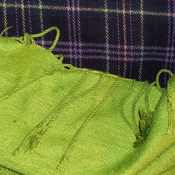 💵3/$20 Pashmina Sewn Flannel Side Long Sleeve Shein Top - Picture 8 of 15